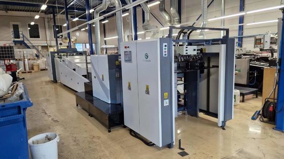 स्पॉट और समग्र यूवी वार्निश कोटिंग मशीन 1050 मिमी हाई स्पीड