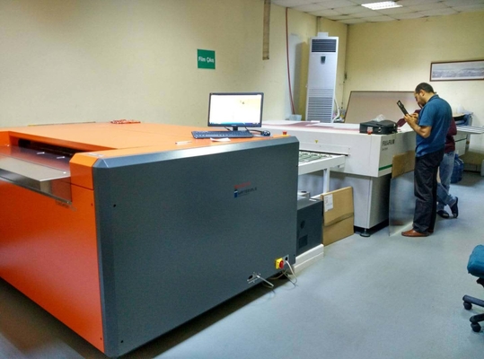 अधिकतम 1470 मिमी X 1180 मिमी बड़े प्रारूप स्वचालित 64CH थर्मल सीटीपी प्रिंटिंग मशीन