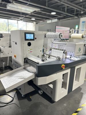 330 मिमी डिजिटल रोल लेबल मोटर ब्लेड डाई कटिंग मशीन