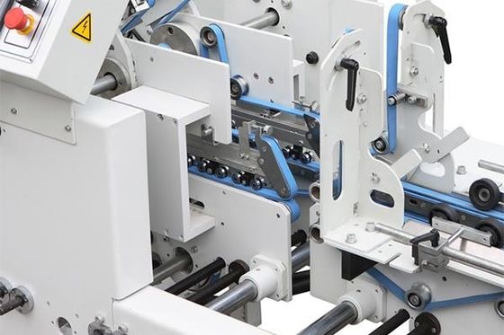 300 मीटर / मिनट स्वचालित कार्टन फोल्डिंग ग्लूइंग मशीन 9kw